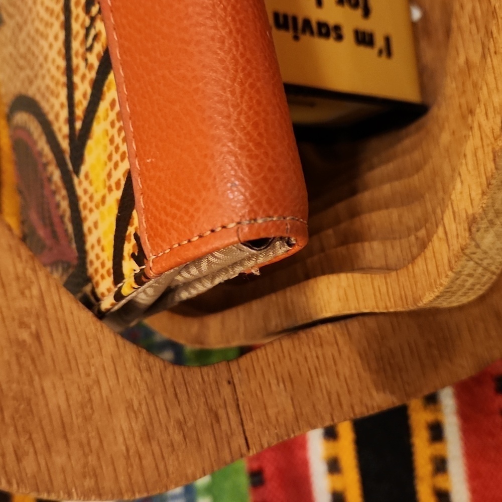 Relic by Fossil Vegan Leather Leaf Print Wallet EUC - Picture 8 of 11